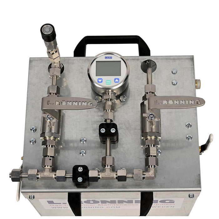 Portable high pressure test unit - M647-587-003